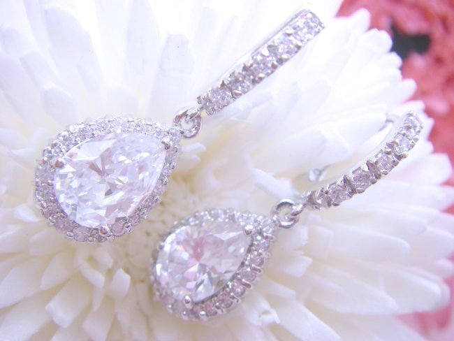 �L���[�r�b�N�W���R�j�A�@�s�A�X