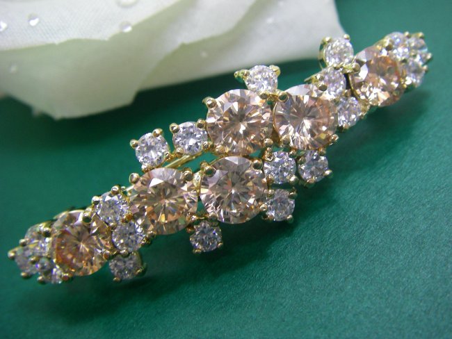 �L���[�r�b�N�W���R�j�A�̃w�A�E�A�N�Z�T���[