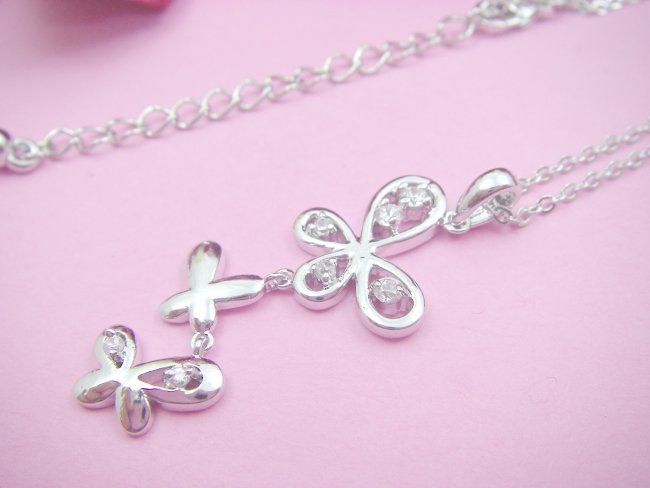 �o�^�t���C���`�[�t�@�y���_���g�E�A�N�Z�T���[