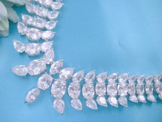 �L���[�r�b�N�W���R�j�A�@�l�b�N���X�@�u���C�_���@�S�[�W���X