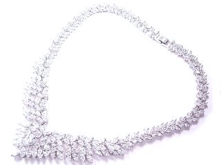 �L���[�r�b�N�W���R�j�A�̃l�b�N���X