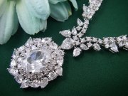 CZ�@�L���[�r�b�N�W���R�j�A�@�l�b�N���X