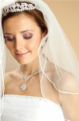 �L���[�r�b�N�W���R�j�A�̃l�b�N���X