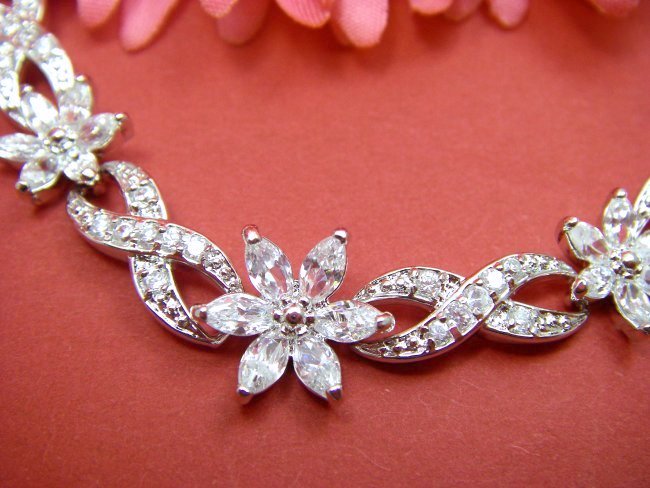 �t�����[���`�[�t�@�u���X���b�g�@CZ�A�N�Z�T���[