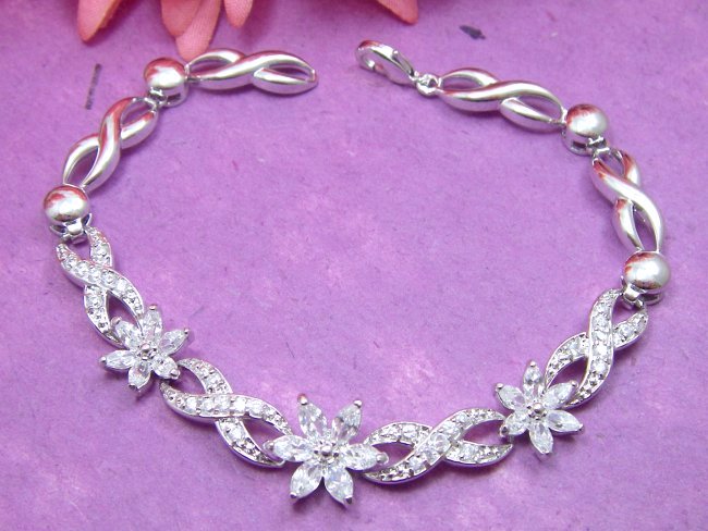 �t�����[���`�[�t�@�u���X���b�g�@CZ�A�N�Z�T���[