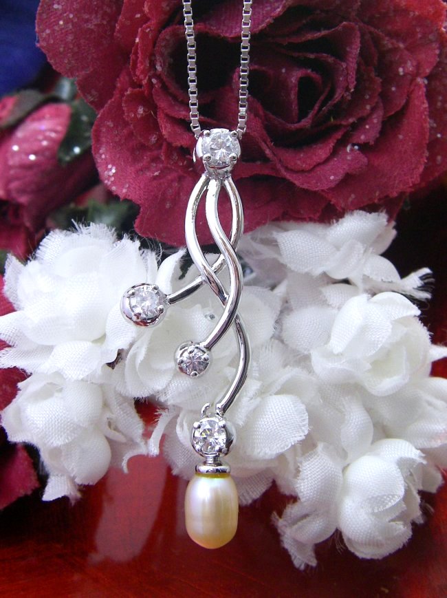 �W���p�[���ƃL���[�r�b�N�W���R�j�A�̃y���_���g