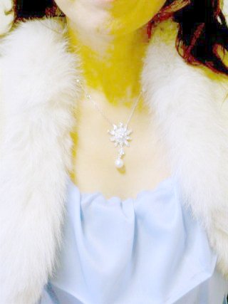 ���z�E�ԁE���@�L���[�r�b�N�W���R�j�A�E�A�N�Z�T���[�@�y���_���g�E�l�b�N���X