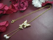 �L���[�r�b�N�W���R�j�A�̃l�b�N���X