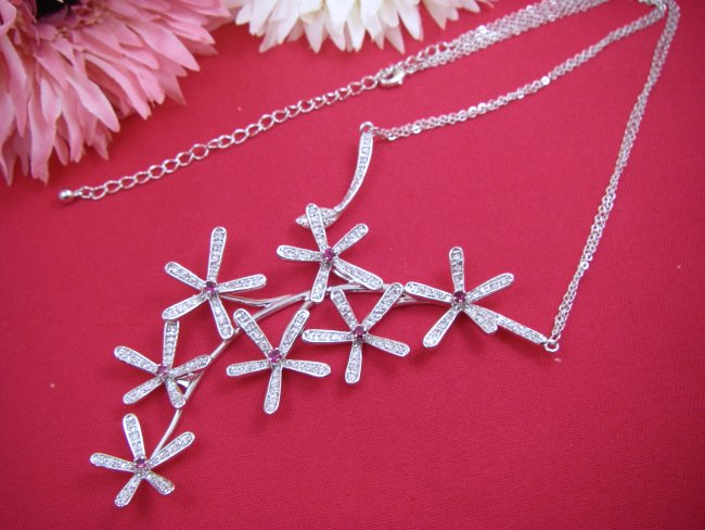 �t�����[���`�[�t�@�l�b�N���X�@�L���[�r�b�N�W���R�j�A�E�A�N�Z�T���[