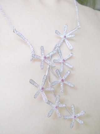 �t�����[���`�[�t�@�l�b�N���X�@�L���[�r�b�N�W���R�j�A�E�A�N�Z�T���[