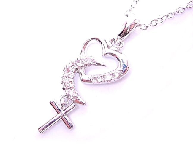 �n�[�g�@���[���@�N���X�@�y���_���g