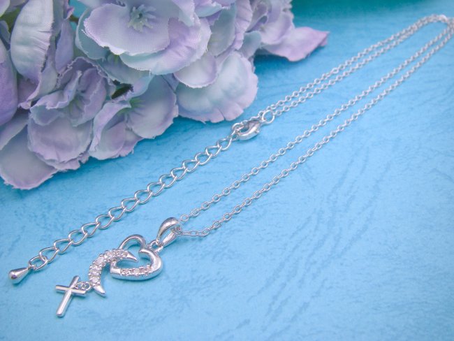 �n�[�g�@���[���@�N���X�@�y���_���g