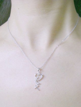 �n�[�g�@���[���@�N���X�@�y���_���g