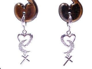 �h�C�c���@�L���[�r�b�N�W���R�j�A�̃n�[�g�A���A�N���X�̃s�A�X