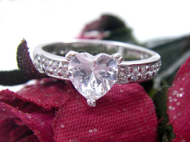 キュービックジルコニア リング ハート