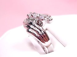 キュービックジルコニアのリング