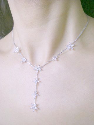 ���ԃ��`�[�t�@�l�b�N���X