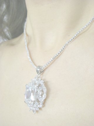 �l�b�N���X