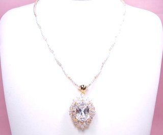 �L���[�r�b�N�W���R�j�A�@�A�N�Z�T���[�@�l�b�N���X