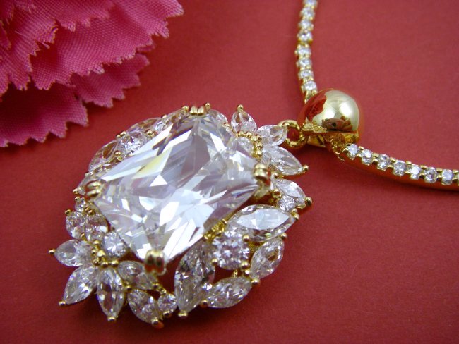 �S�[�W���X�@�l�b�N���X