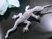 CZ�@�L���[�r�b�N�W���R�j�A�̃y���_���g�@���U�[�h�@�g�J�Q�@