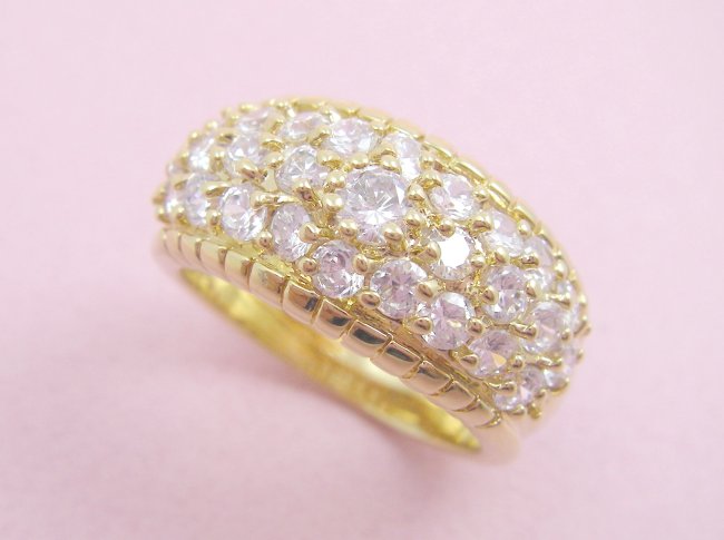 �p�[�e�B�����@�S�[�W���X�ȃ����O�@�S�[���h