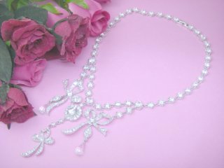 ���{�����`�[�t�@�L���[�r�b�N�W���R�j�A�E�l�b�N���X