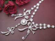 CZ�@�L���[�r�b�N�W���R�j�A�@�l�b�N���X