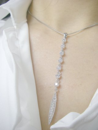 �L���[�r�b�N�W���R�j�A�̃y���_���g