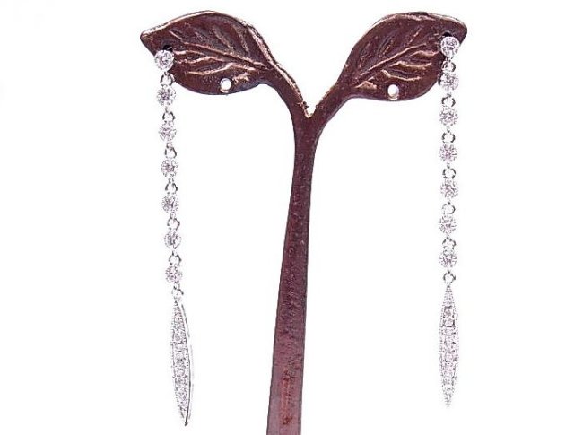 �L���[�r�b�N�W���R�j�A�@�s�A�X