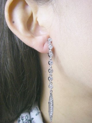 �L���[�r�b�N�W���R�j�A�@�s�A�X