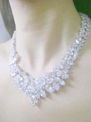 �L���[�r�b�N�W���R�j�A�@�l�b�N���X