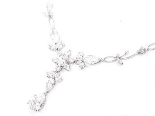 �t�����[���`�[�t�@�L���[�r�b�N�W���R�j�A�̃l�b�N���X