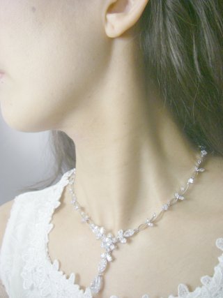 �t�����[���`�[�t�@�L���[�r�b�N�W���R�j�A�̃l�b�N���X