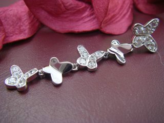 �o�^�t���C���`�[�t�@�s�A�X�@�L���[�r�b�N�W���R�j�A�E�A�N�Z�T���[