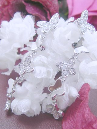 �o�^�t���C���`�[�t�@�s�A�X�@�L���[�r�b�N�W���R�j�A�E�A�N�Z�T���[