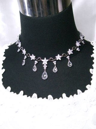 �t�����[���`�[�t�@�l�b�N���X�@�L���[�r�b�N�W���R�j�A�E�A�N�Z�T���[