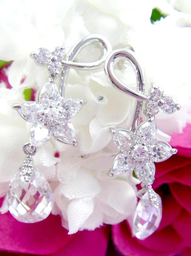 �t�����[���`�[�t�@�s�A�X�@�L���[�r�b�N�W���R�j�A�E�A�N�Z�T���[