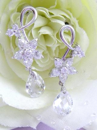 �t�����[���`�[�t�@�s�A�X�@�L���[�r�b�N�W���R�j�A�E�A�N�Z�T���[