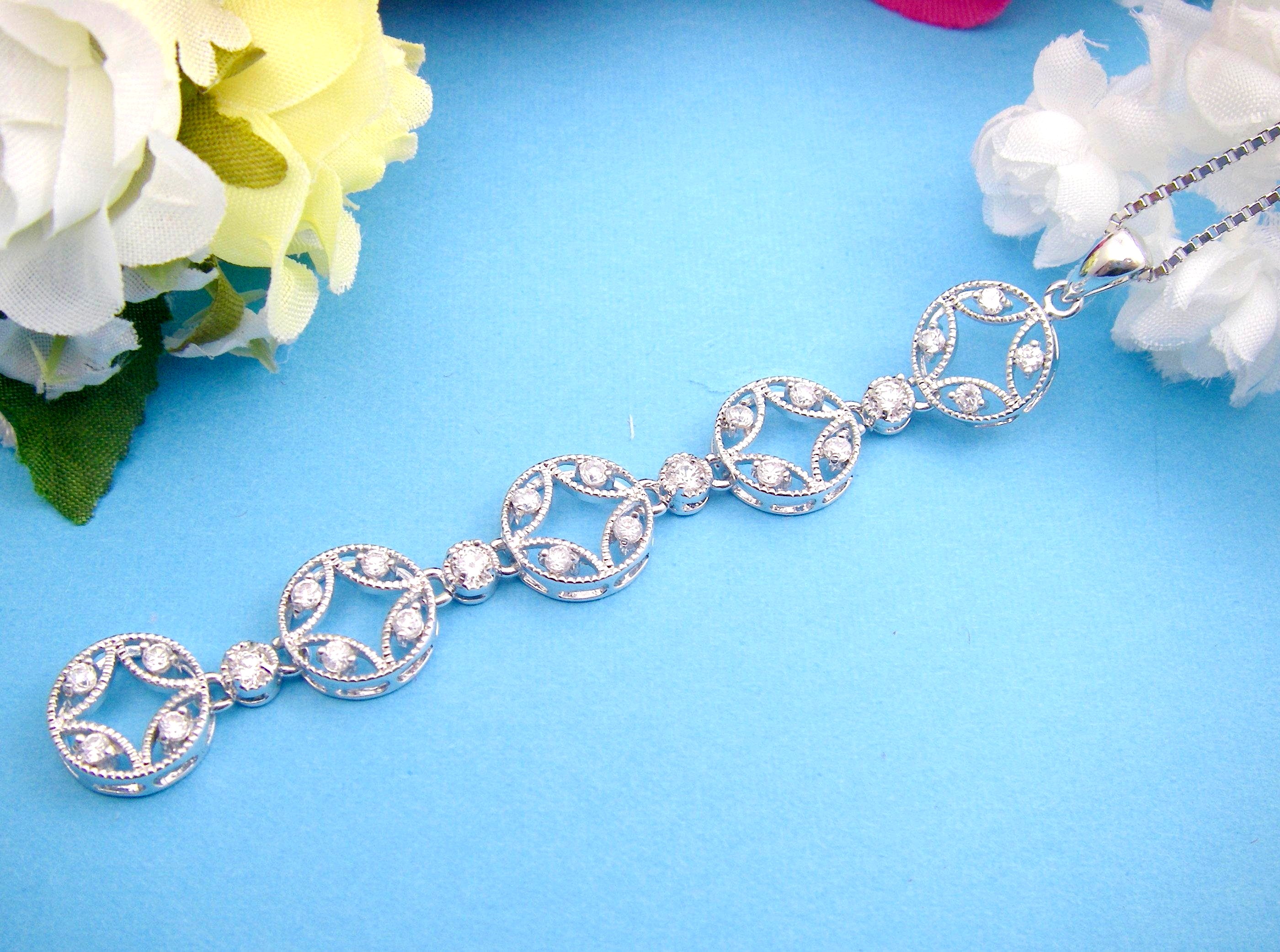 �L���[�r�b�N�W���R�j�A�@�y���_���g