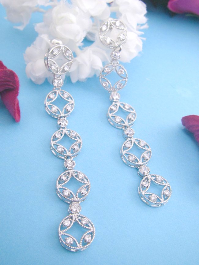 �T�[�N���@�L���[�r�b�N�W���R�j�A�@�s�A�X