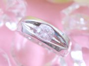 �L���[�r�b�N�W���R�j�A�i�����O�j