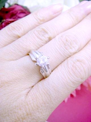 �L���[�r�b�N�W���R�j�A�@���E���h�u�����A���g�J�b�g�@�����O�i�w�ցj