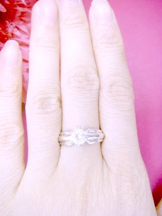 �L���[�r�b�N�W���R�j�A�@���E���h�u�����A���g�J�b�g�@�����O�i�w�ցj