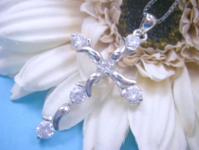 �L���[�r�b�N�W���R�j�A�@�N���X�@�y���_���g