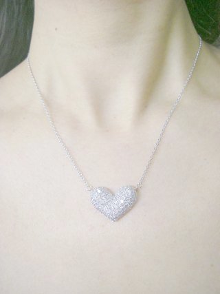 �n�[�g�E�p���F�@�y���_���g�E�l�b�N���X�@�L���[�r�b�N�W���R�j�A�E�A�N�Z�T���[