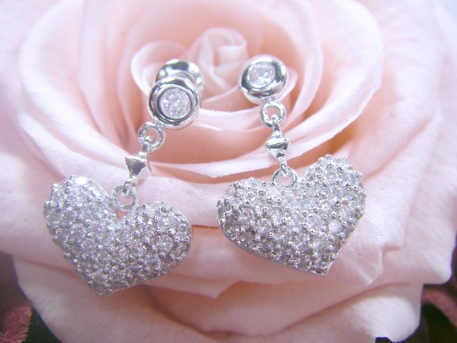 �n�[�g�p���F�@�L���[�r�b�N�W���R�j�A�@�C�������O