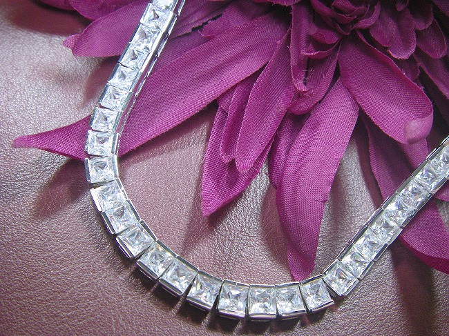 �e�j�X�l�b�N���X