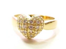 �L���[�r�b�N�W���R�j�A�̃����O