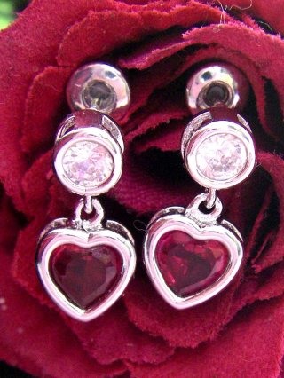 �n�[�g�@���r�[�ƃL���[�r�b�N�W���R�j�A�̃s�A�X